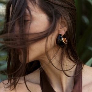 New ZARA Elegant Black and Gold Hoop Earrings